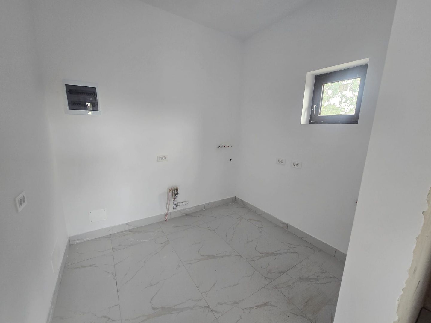 Casă Nouă Modernă de Vânzare –Sărata, Bacău,Confort, Spațiu și Liniste - Poză 15