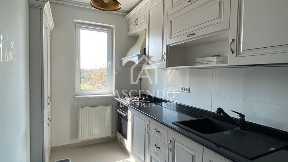 Apartament 3 camere, 2 bai premium mobilat lux , cu parcare inclusă - Poză 9