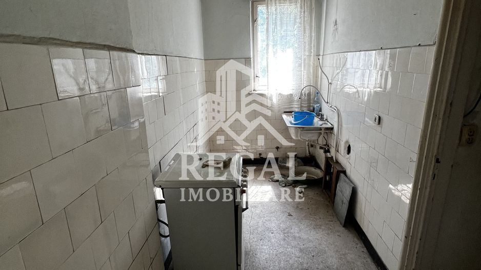 Apartament 3 camere de vânzare – etaj 2, 2 balcoane, vizavi de OMV - Poză 3