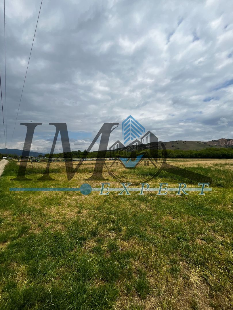 Teren de vânzare zona arini in Lancram - Poză 2