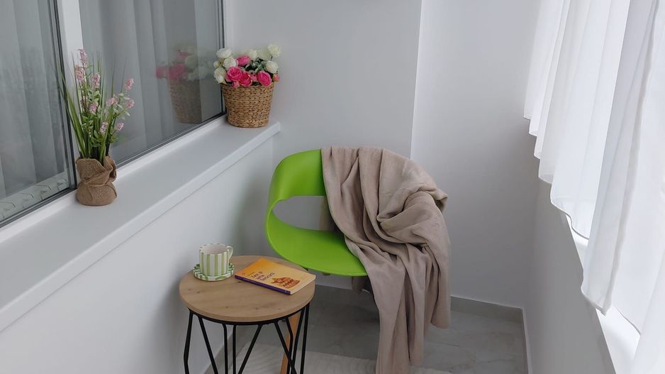 Vanzare - apartament cu 3 camere, Micro 16, renovat, mobilat nou - Poză 9