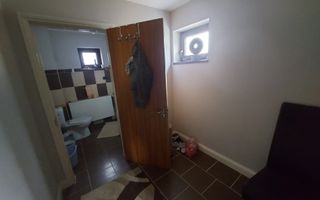 🏡 Casă de vânzare în Horodnicul de Sus! 🏡 - Poză 8