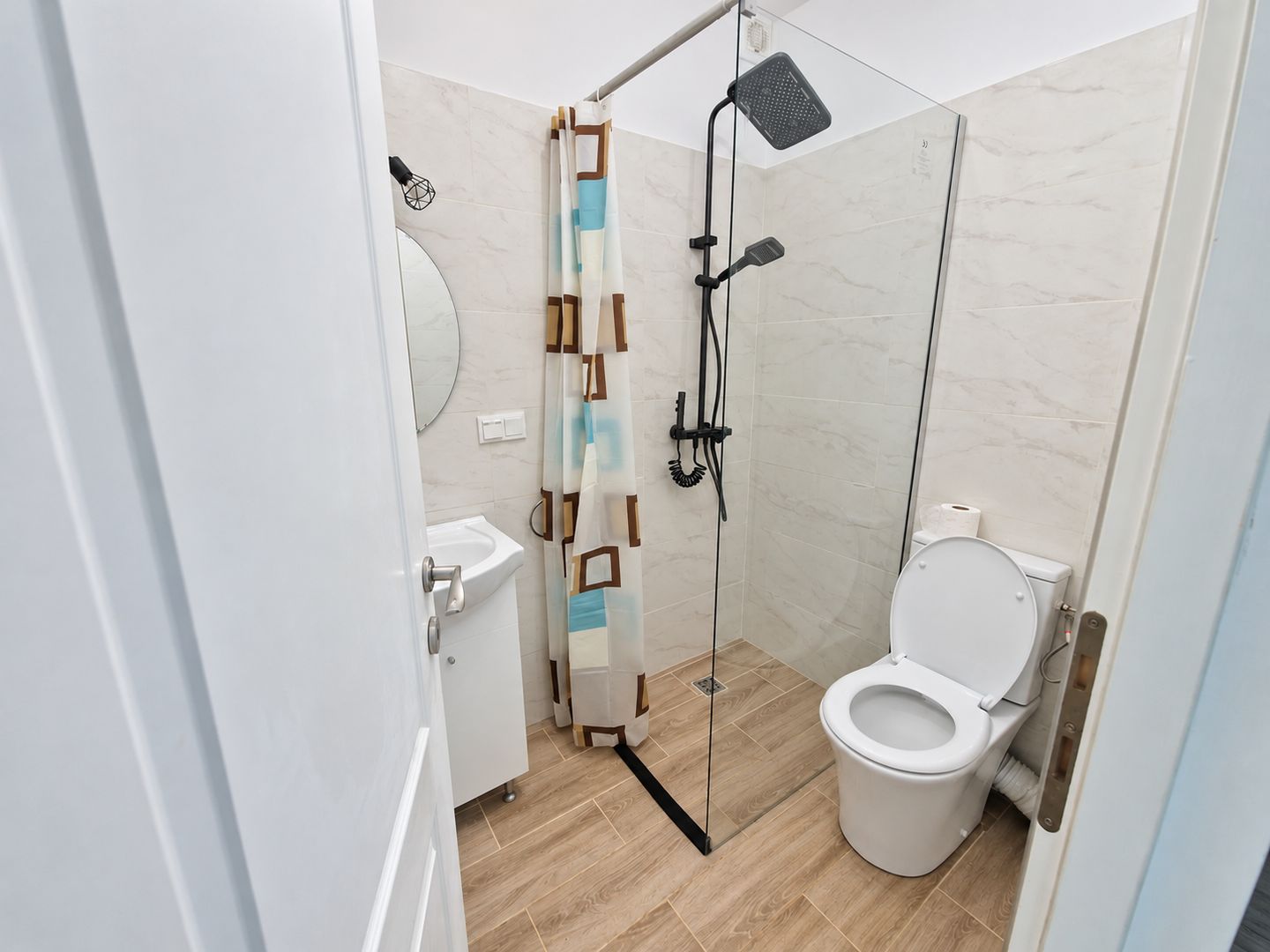 COMISION 0%Apartament 3 camere 74 mp , parcare Floresti str Sub Cetate - Poză 21