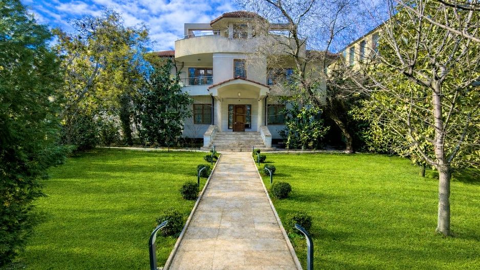 Vila / Casa de lux de vanzare  1000mp teren Str. Primaverii Constanta - Poză 3