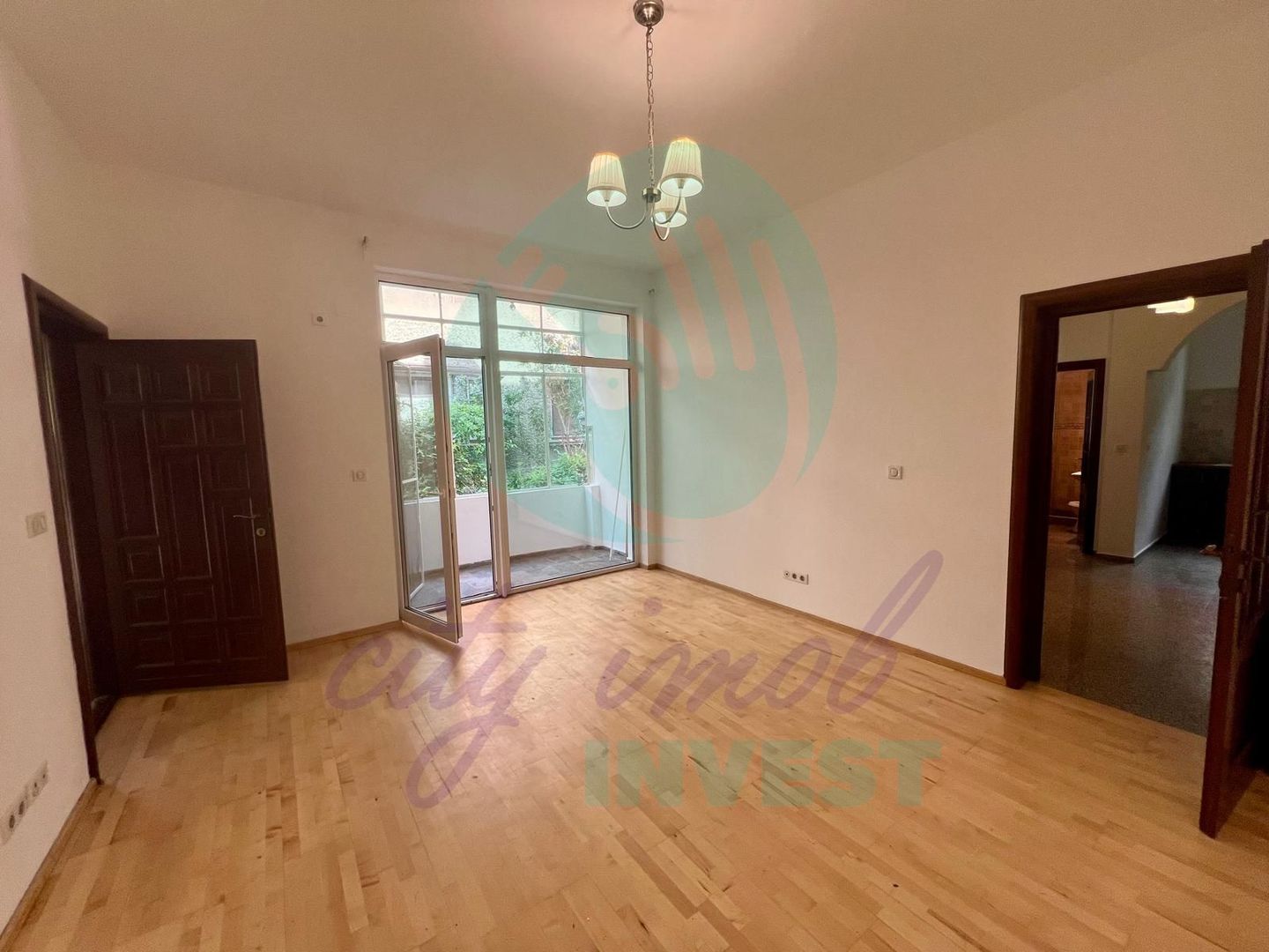 Apartament RENOVAT 3 camere Cotroceni-Curte comuna - Poză 6