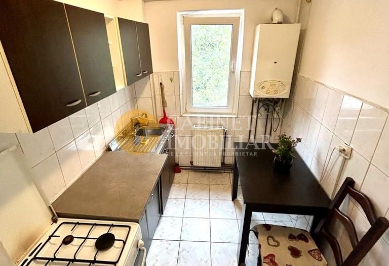 Etaj intermediar, 2 camere, 48 mp zona Mircea cel Batran - Poză 4