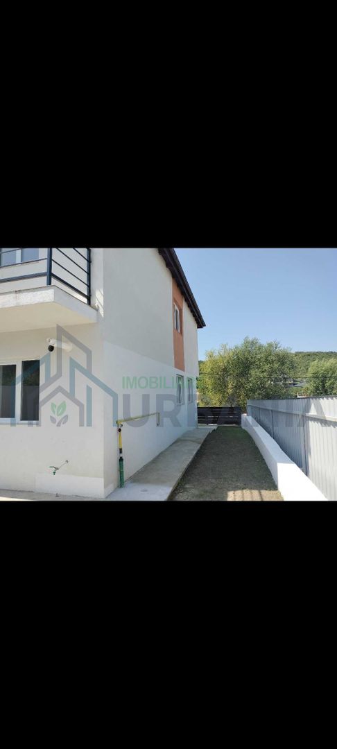 Vânzare 1/2 casă duplex, Visani, Iași - Poză 2
