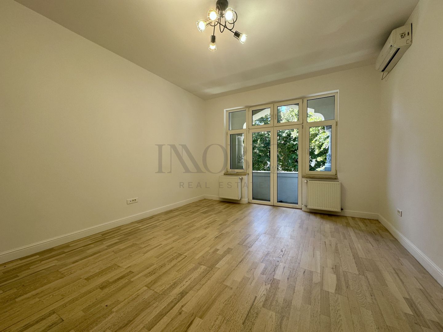 Vila Interbelica Restaurata | Capitale | Pretabil Birouri - Showroom - Poză 10