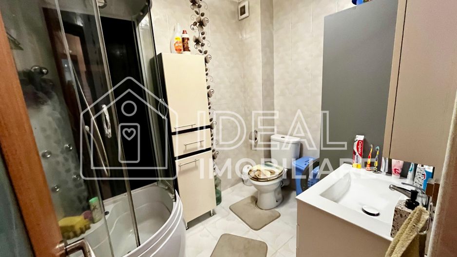 Apartament 3 camere de vânzare – Șelimbăr, zona Pictor Brana - Poză 11