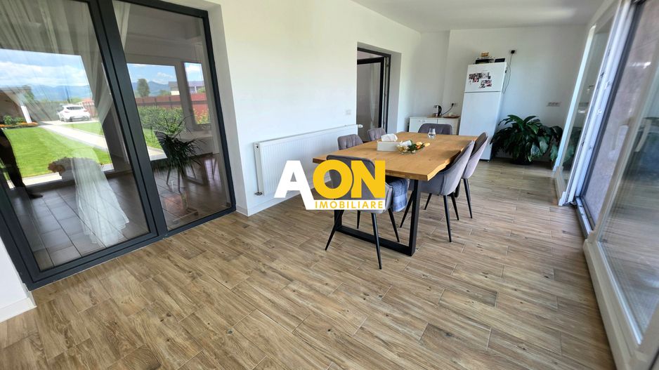 Casa 3 Camere, 2 Bai, 390mp Teren, Complet Mobilata si Utilata - Poză 4