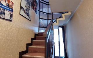 APARTAMENT IN VILA, 4 camere si terasa, Floresti central. - Poză 6