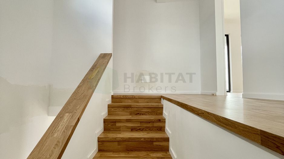 Vila Individuala 5 camere Tunari - Poză 13