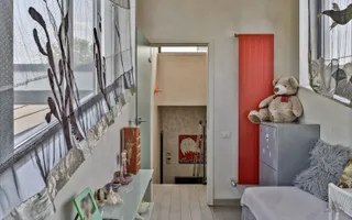 Vilă de arhitectură cu piscină, garaje și teren de 800 mp - Poză 34