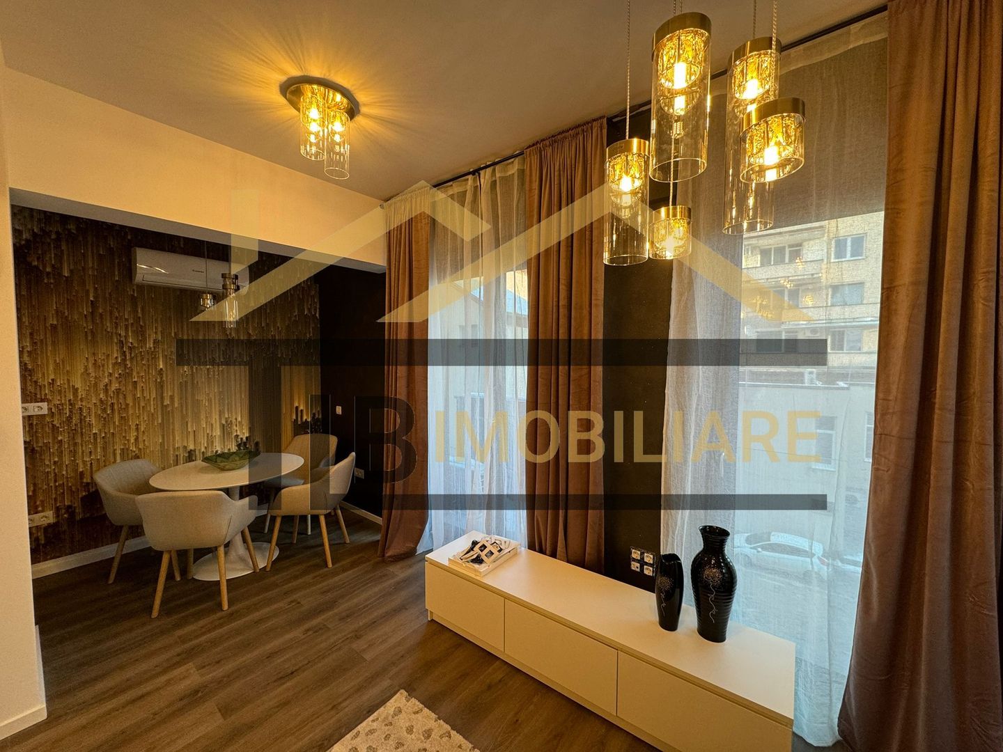 Apartament de 3 camere, Lux, 65 mp, Zona Ultracentrala - Poză 2