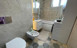 Apartament modern,3 camere, Sub Cetate,Floresti, 2 locuri parcare! - Poză 11