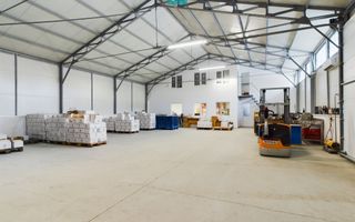 Hală de producție cu spații de birouri - Poză 2