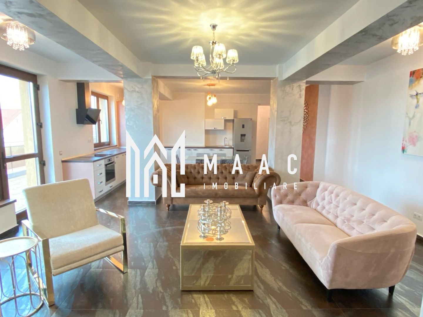 Penthouse 4 camere | 150 mpu | 2 terase | Strand - Poză 1