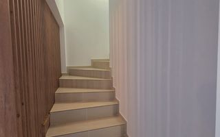 Vilă tip duplex cu mansardă, piscină și design modern – Tunari - Poză 9