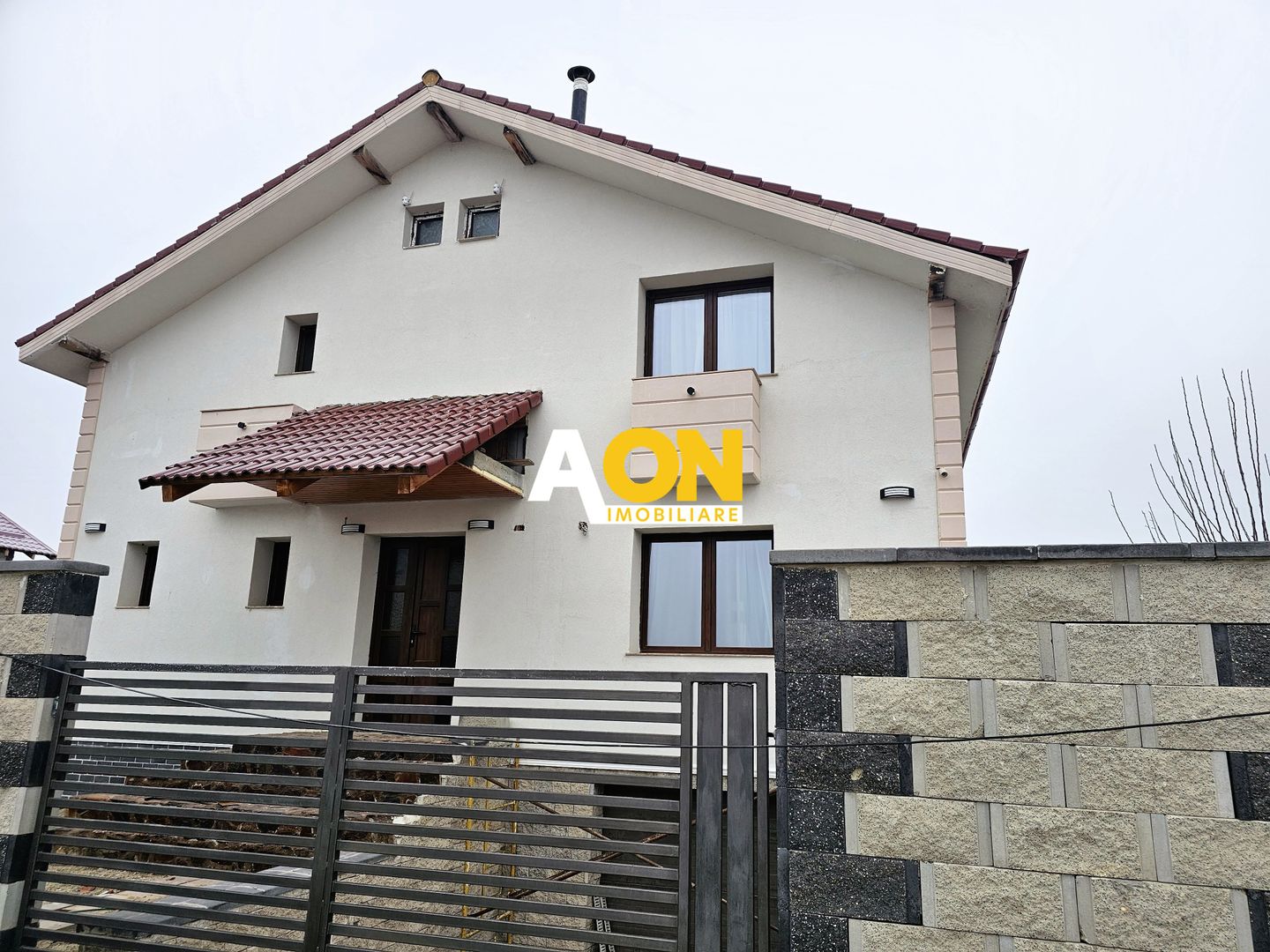 Casa individuala, mobilata utilata, zona Orizont - Poză 1