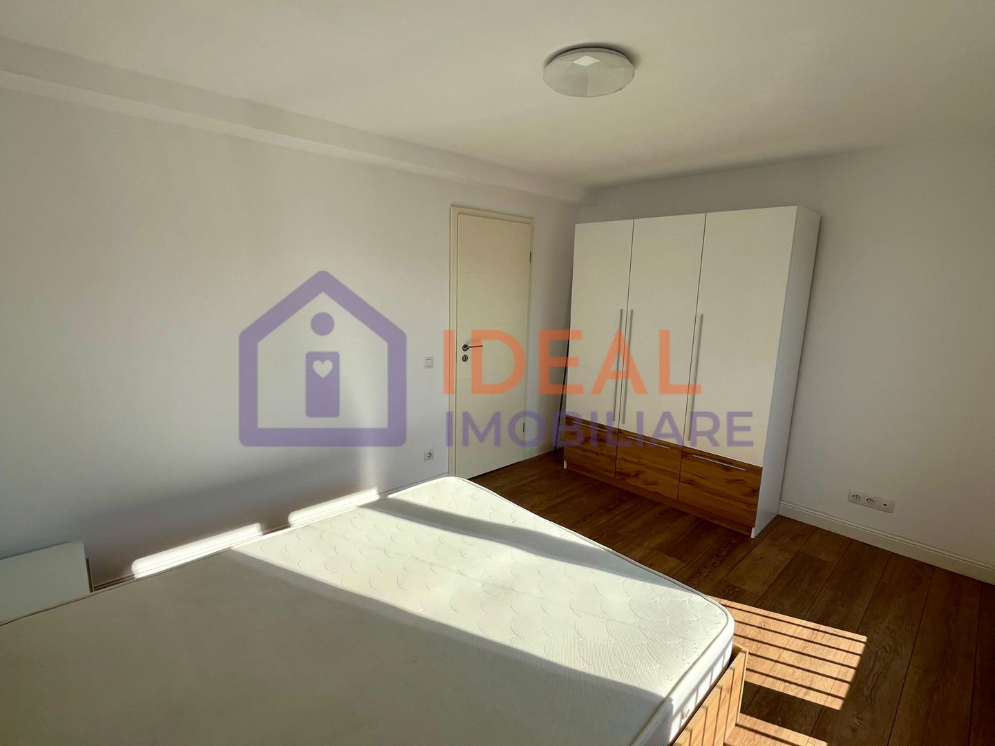 Apartament cu 3 camere si doua balcoane – Cartierul Arhitectilor - Poză 8