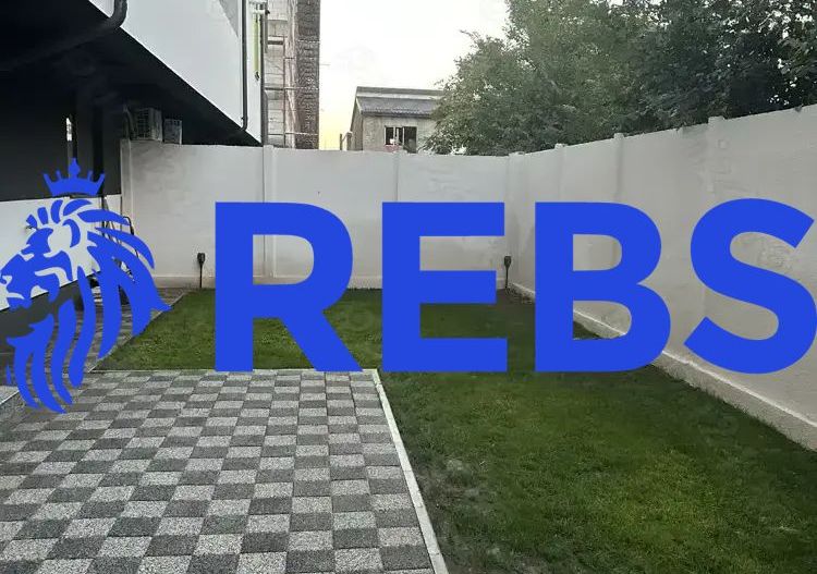 Apartament 3 camere, curte proprie - Poză 2