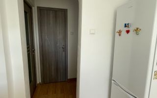 Vânzare apartament 2 camere, Micro 17, 47 mp, 56.000 EURO - Poză 2
