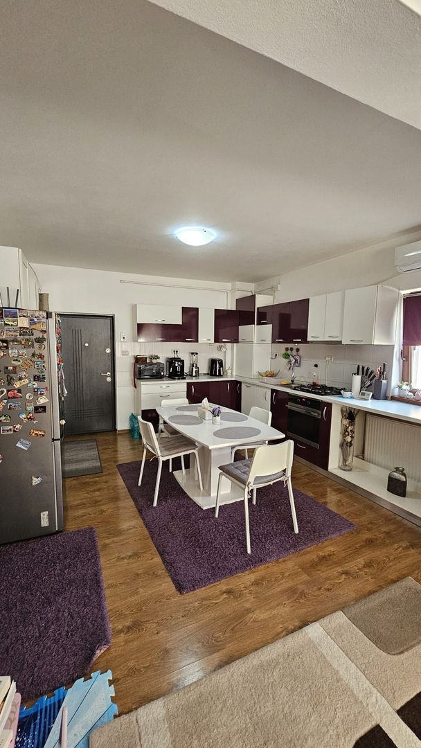 Aleea cu Plopi | 3 camere | 2 bai | Mobilat Utilat - Poză 1