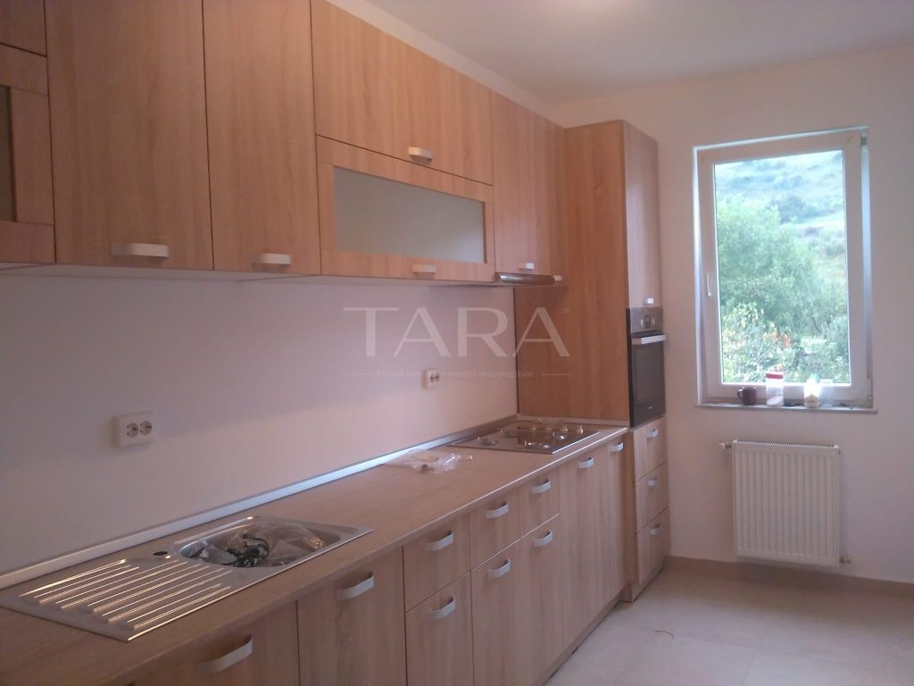 Apartament 2 camere decomandat, zona Restaurant Roata - Poză 1