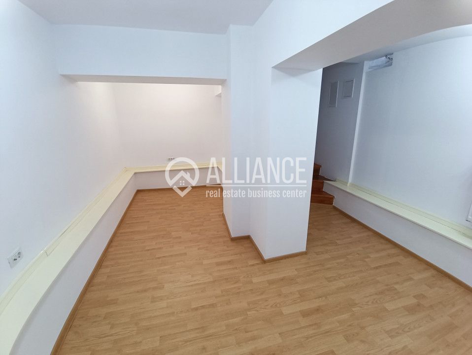 CENTRU SALA SPORTURILOR(COD03)- Casa interbelica si curte generoasa ! - Poză 27