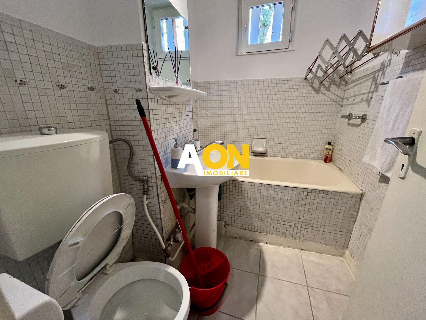 Apartament cu 2 Camere, Zona Cloșca - Poză 8