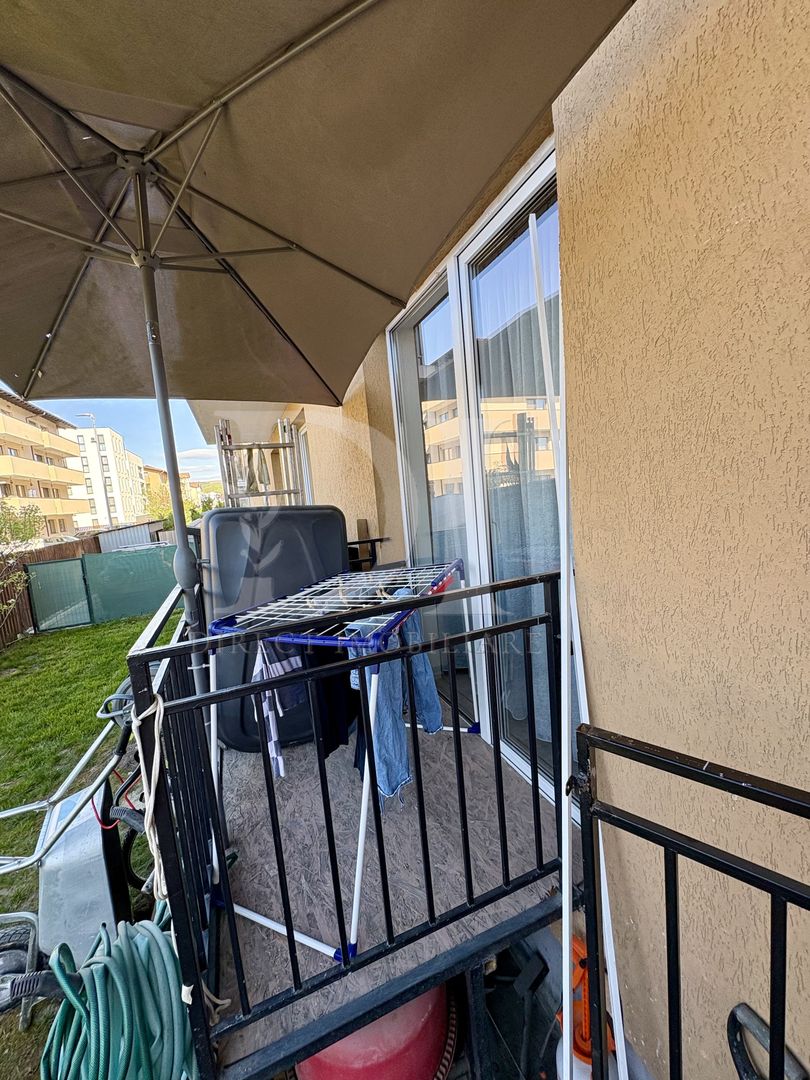 Apartament cu 3 camere -zona Eroilor Floresti - Poză 12