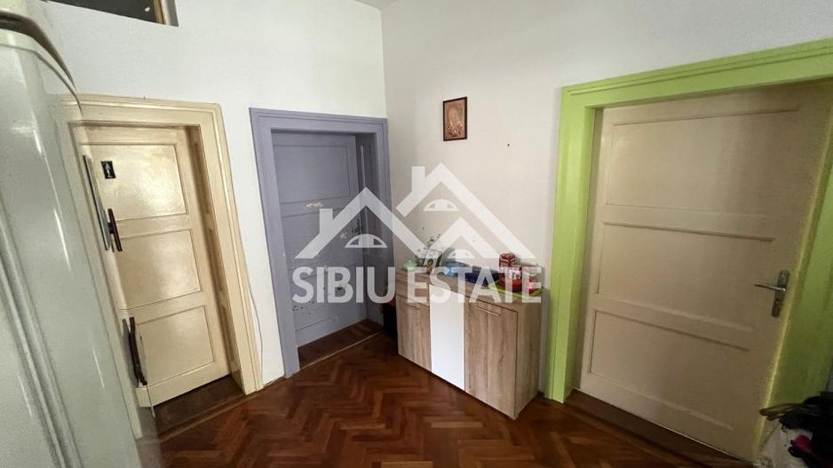 De vânzare: Proprietate cu 2 unități locative ,Zona Lupeni, Sibiu - Poză 9