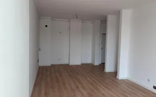 Apartament  de vanzare/ Zona BMW :Floresti - Poză 18
