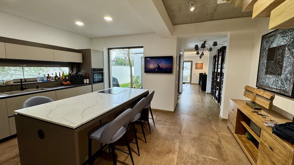 Duplex mobilat si utilat 3dormitoare Dumbrăvița 510mp teren - Poză 14