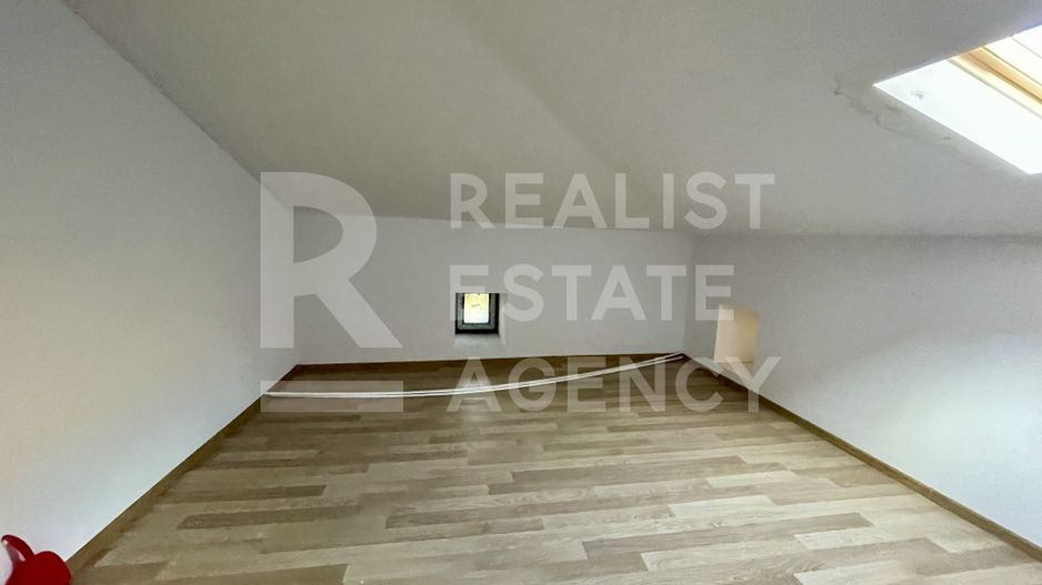 De vânzare – Clădire impresionantă, 11 camere, 9 dormitoare, Păcurari - Poză 19