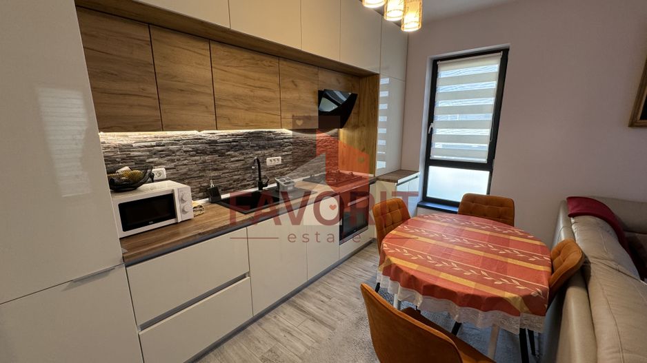 Terasa generoasa. Modern amenajat. - Poză 3