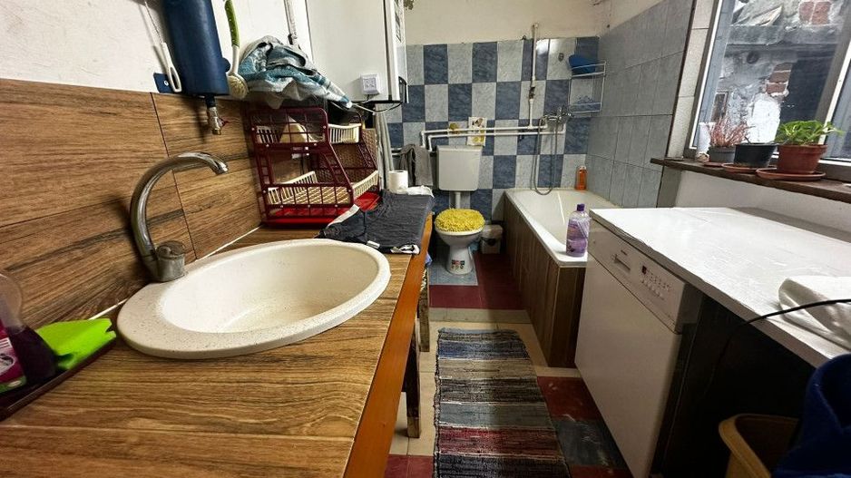 Casa cu teren de 1500 mp, in pitorescul sat Alunis - potrivita pentru duplex - Poză 12