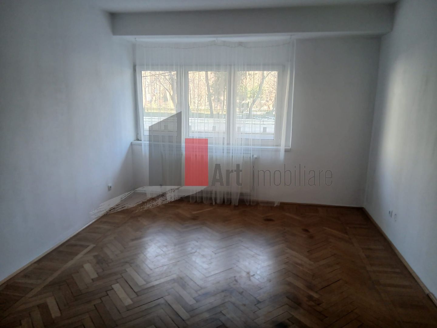 3 Camere Universitate - Parcul Cismigiu - Poză 6