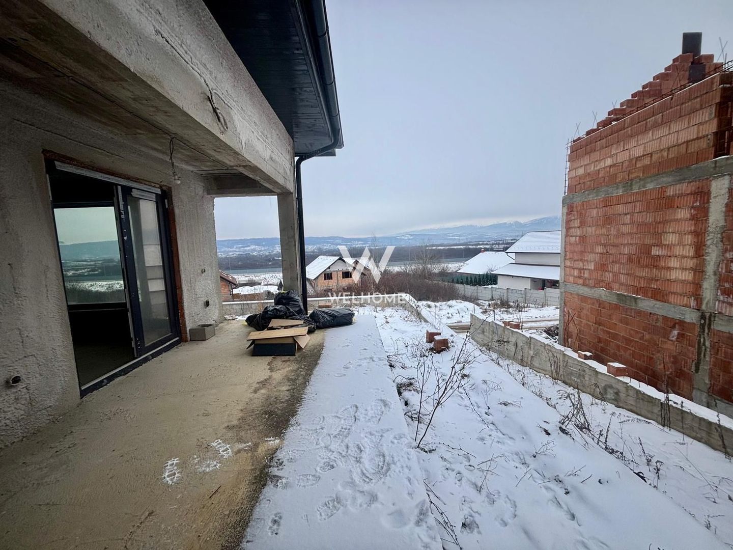 Casă individuală pe un nivel cu vedere panoramică spre munte - Poză 2