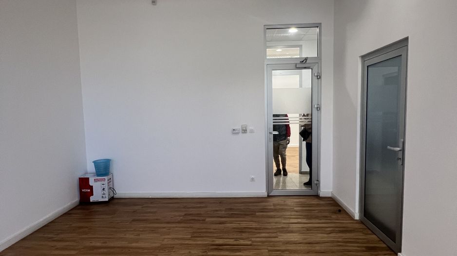 Birouri zona centrală - Poză 16