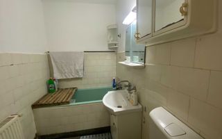 2 camere decomandate, etaj 2/4, cofetaria Sweet Escape - 95 000 Euro - Poză 8