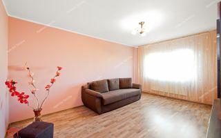 De vanzare apartament 2 camere Micro 39, etaj 3 - Poză 1