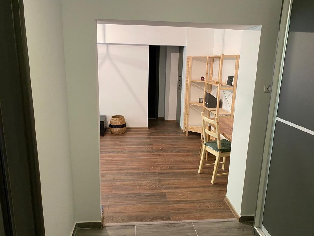 Vanzare Apartament 2 camere renovat, etaj 2/8, balcon și boxă,  Panduri - Poză 6