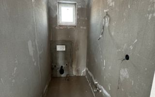 Casă la intrare în Sântandrei - Poză 4