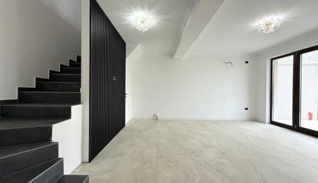 COMISION 0%| Casă înșiruită | 3 camere - 2 bai| Giroc