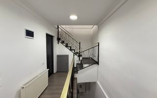 Clădire pentru sediu de firmă | Garaj 3–4 mașini | Titulescu - Poză 6