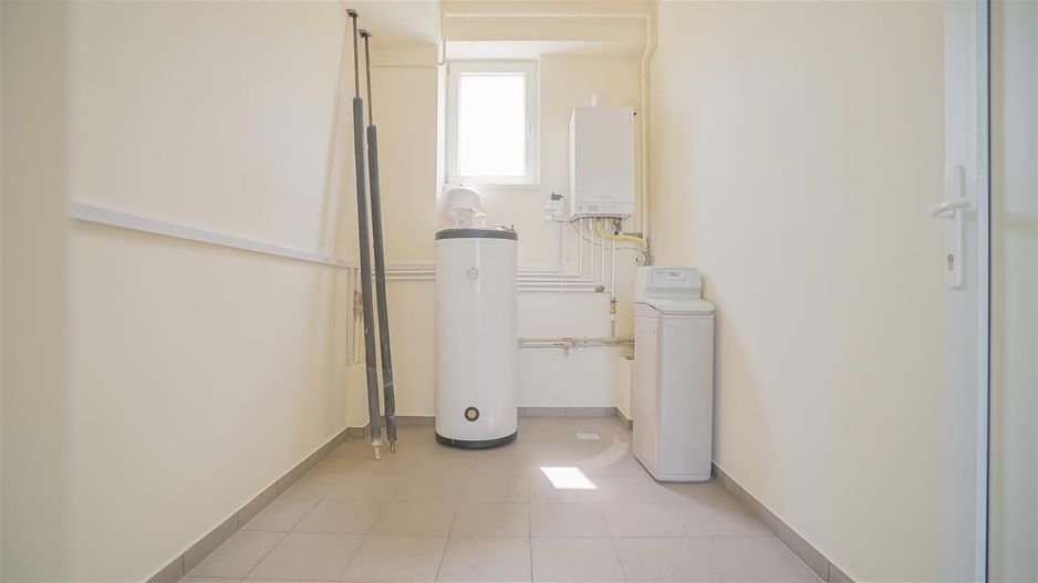 Cladire de birouri/clinica in Brasov zona Calea Bucuresti - Poză 28