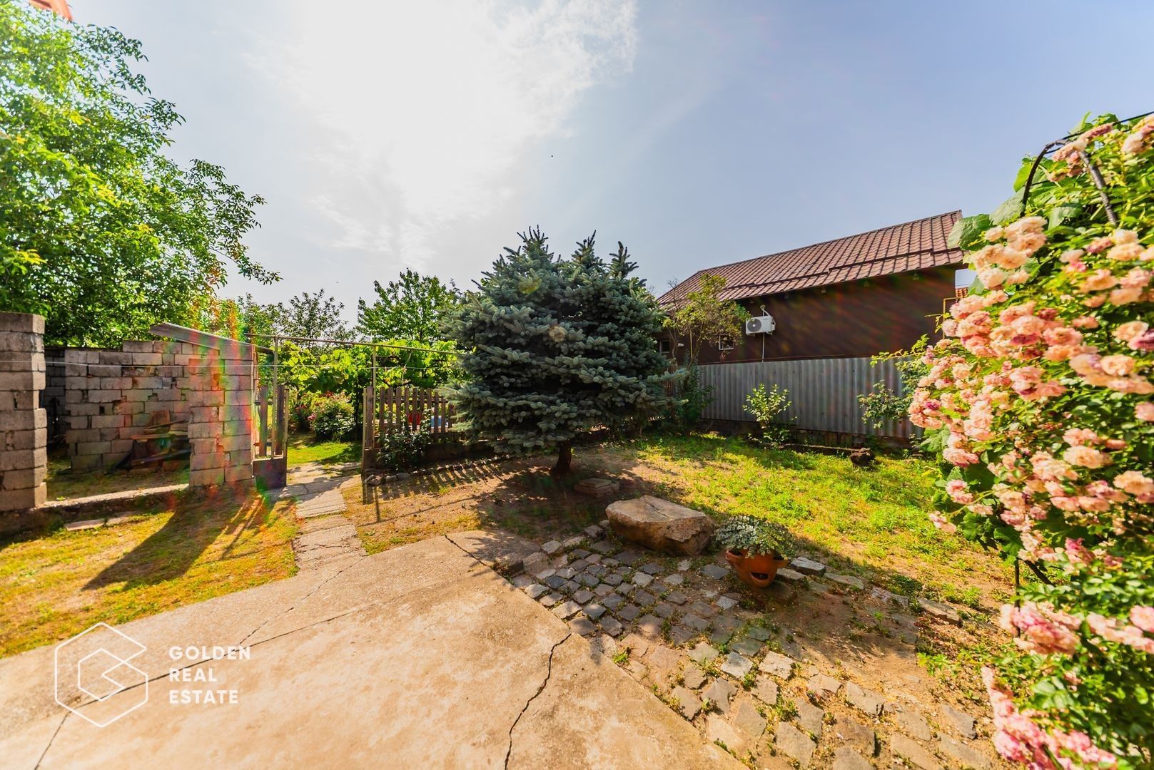 Casa din caramida, 3 camere. teren 1080, Bujac - Poză 14