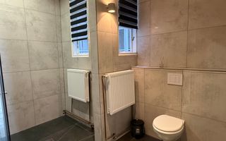 Apartament la casa 4 camere | Mihai Eminescu | Curte comuna | Oradea - Poză 7