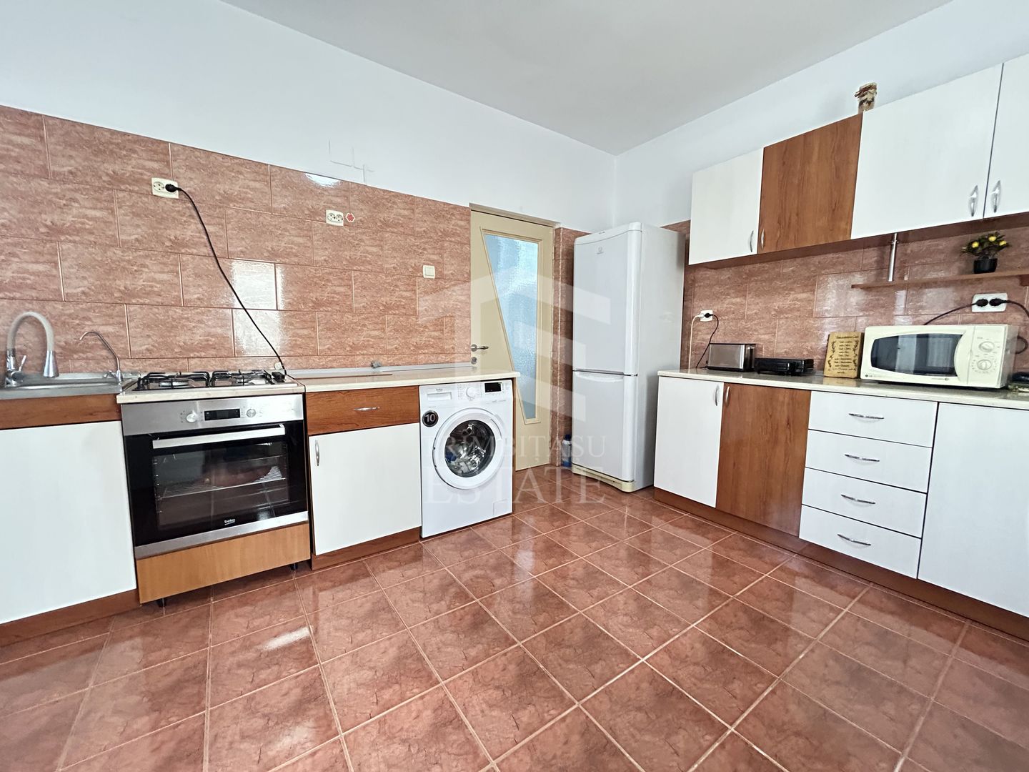 Afacere Turistică la Cheie | Pensiune 10 Camere | Eforie Nord - Poză 9